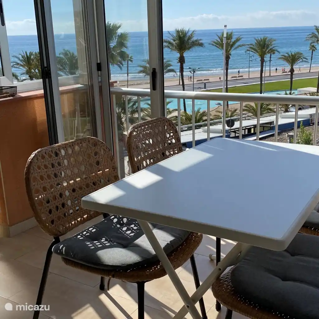Appartement WAUW! wat een uitzicht / La Pineda in La Pineda