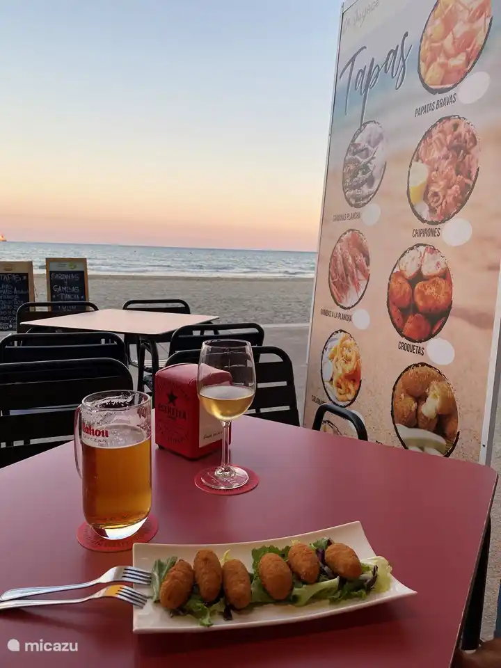 Tapas sur la plage