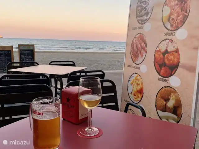 Location de Vacances Espagne, Costa Dorada, La Pineda, appartement - OUAH! quelle vue / La Pineda Tapas sur la plage