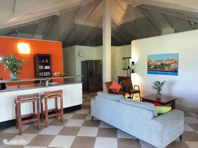 Blue Bay Beach Villa @ Piscine | Curaçao, Curaçao-Centre, Blue Bay - villa Le salon spacieux avec cuisine ouverte