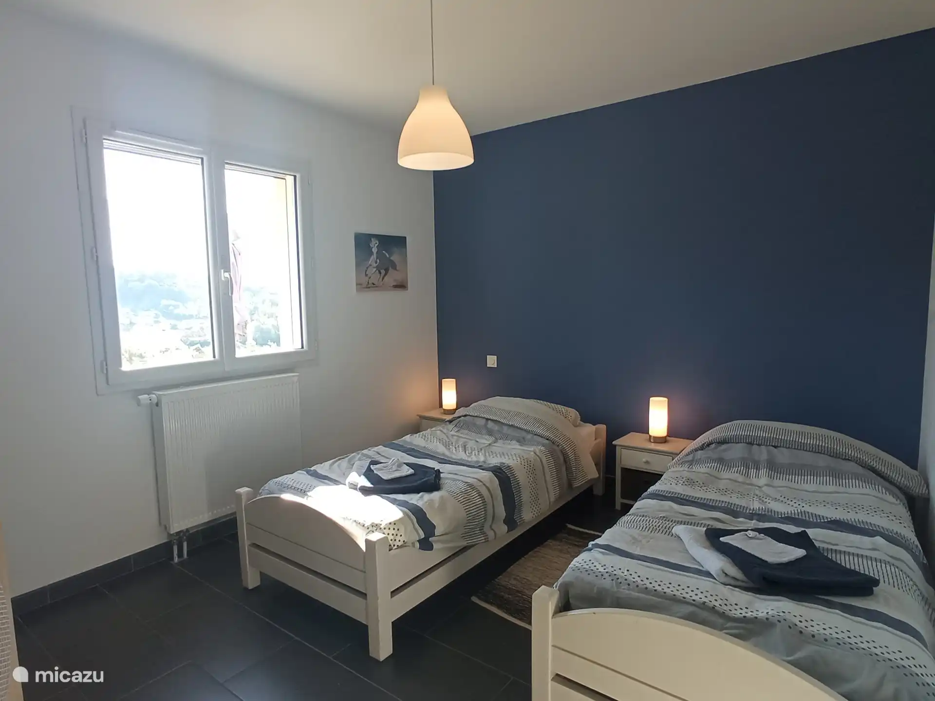 second bedroom with 2 single beds