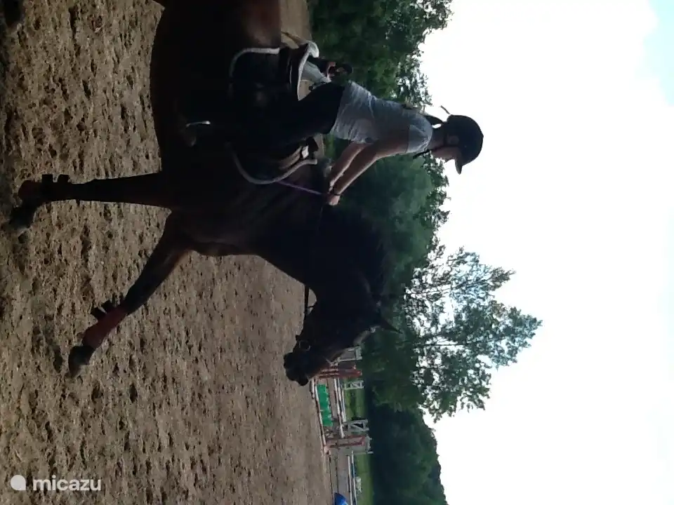Sanne at the riding school La Valade in Cublac  