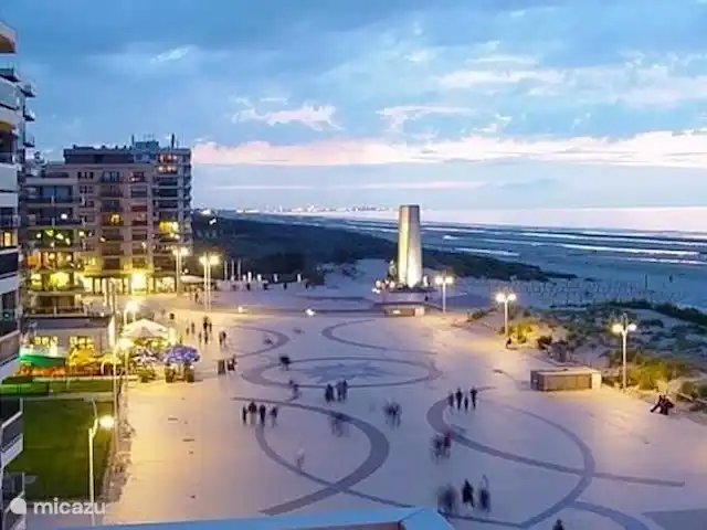 Duinendaele 213 huren in België, Belgische Kust, De Panne - vakantiehuis Zeedijk avond