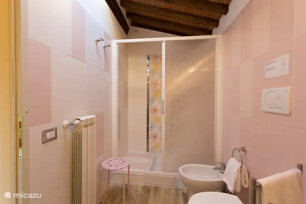 bathroom - Noce Cottage - Monti 1824