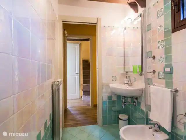 Cottage Noce - Monti 1824 ® huren in Italië, Toscane, Casole d`Elsa - vakantiehuis badkamer - Noce Cottage - Monti 1824