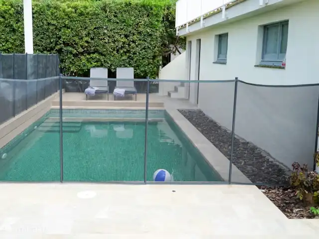 Villa by the sea, near Barcelona in Spain, Barcelona, Castelldefels - villa On request we place a safety fence around the pool. Especially for parents with toddlers a godsend!