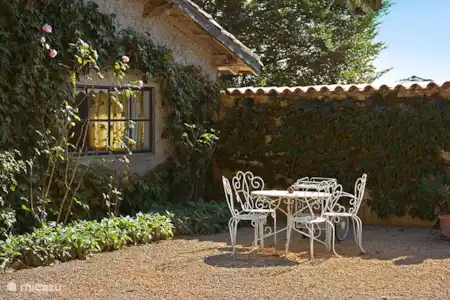 Vakantiehuis Frankrijk, Lot, Prayssac appartement 2p. ap. bij Sprookjesachtig Kasteel .