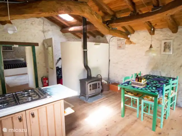 Location de Vacances France, Tarn-et-Garonne, Valeilles, maison de vacances - Tournesol cuisine et table à manger