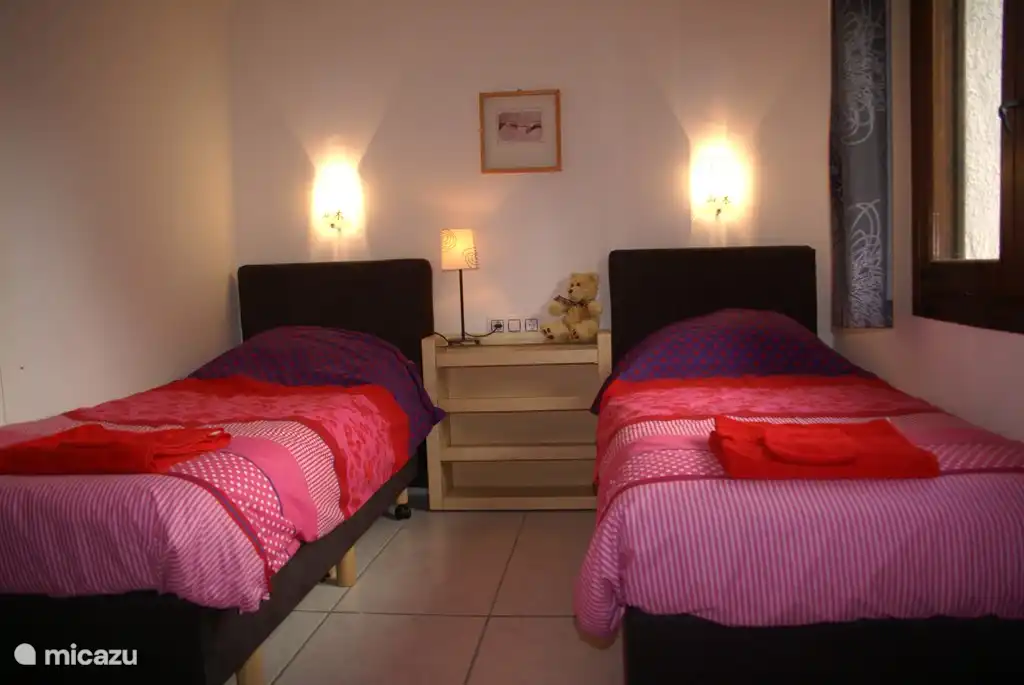 Chambre avec 2 sommiers