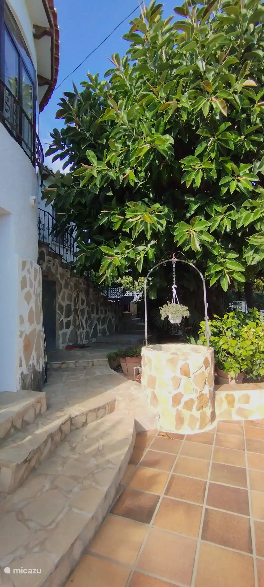 Le puits à souhaits. 