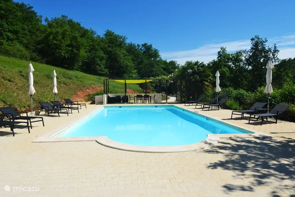 The swimming pool near your g&#238;te