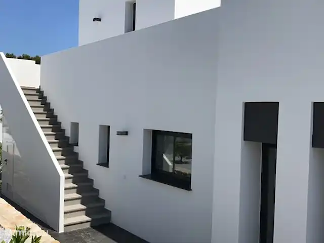 Casa Duende Moraira | Espagne, Costa Blanca, Moraira - villa escalier menant à la chambre au 1er étage