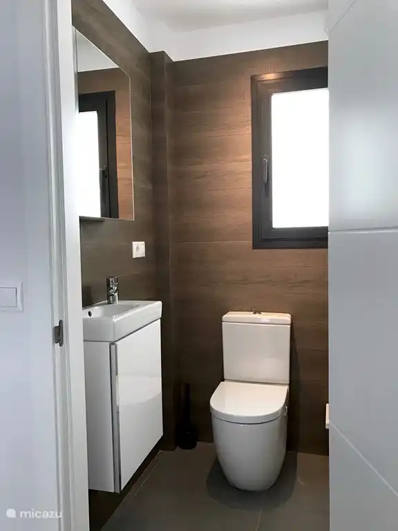 Toilettes invités séparées