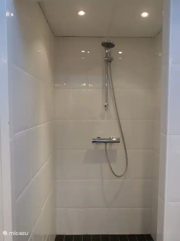 Douche, 100x100