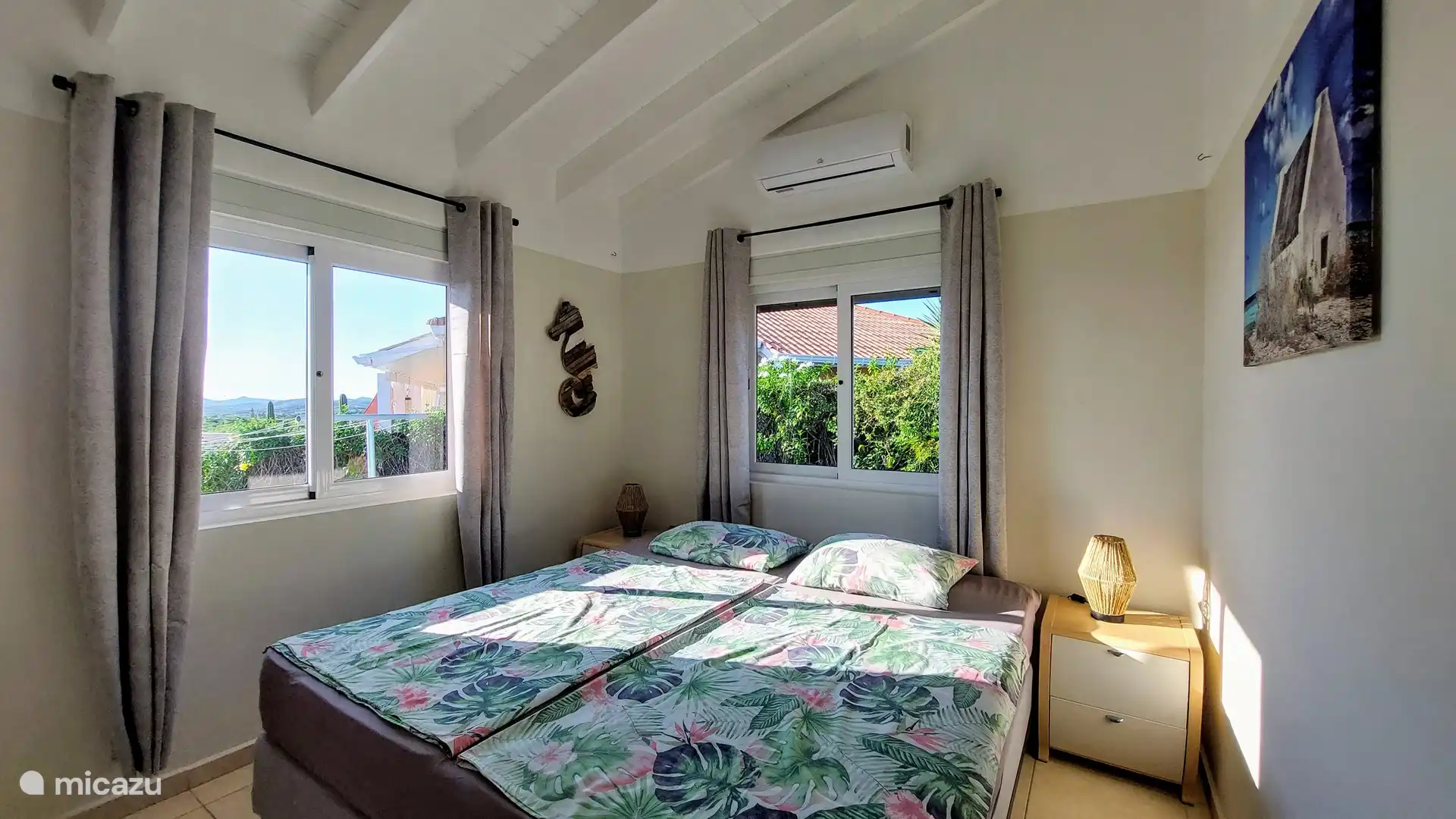 Schlafzimmer 1 mit Doppelbett