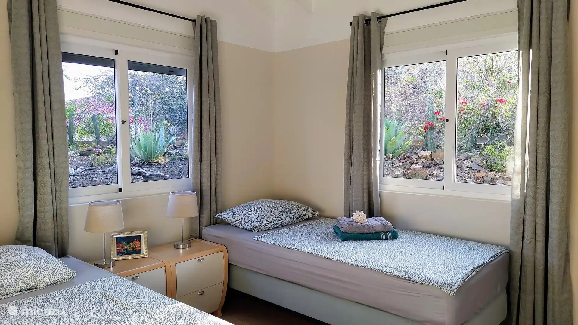 Schlafzimmer 2 mit Einzelbetten