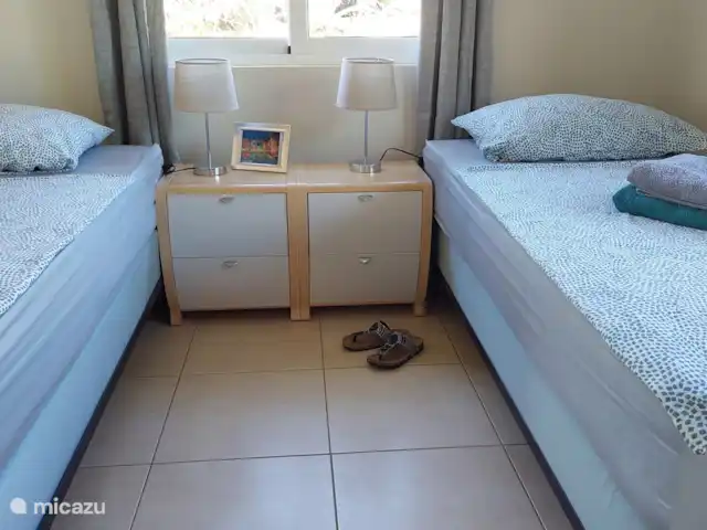 villa en Curazao, Bandabou (oeste), Fontein – Villa Coco, con piscina Schlafzimmer 2 mit Einzelbetten