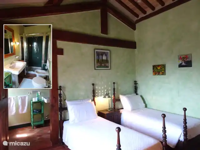 Location de Vacances Italie, Ombrie, Orvieto, villa - Tenuta del Conte Chambre 3 ensuite donnant sur la terrasse
