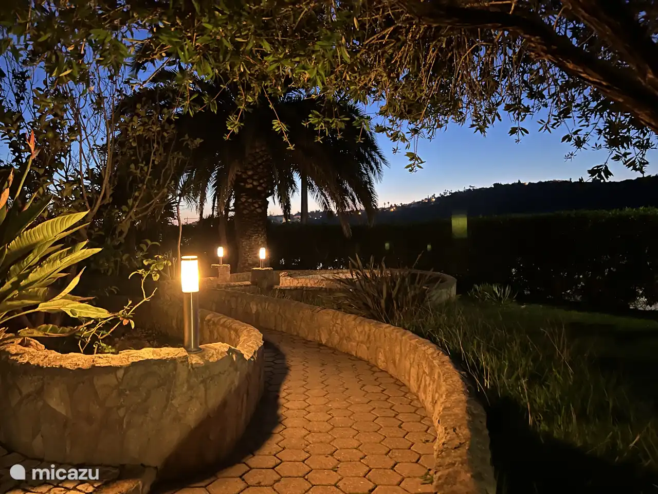 Abend im Garten | Vivenda da Luz