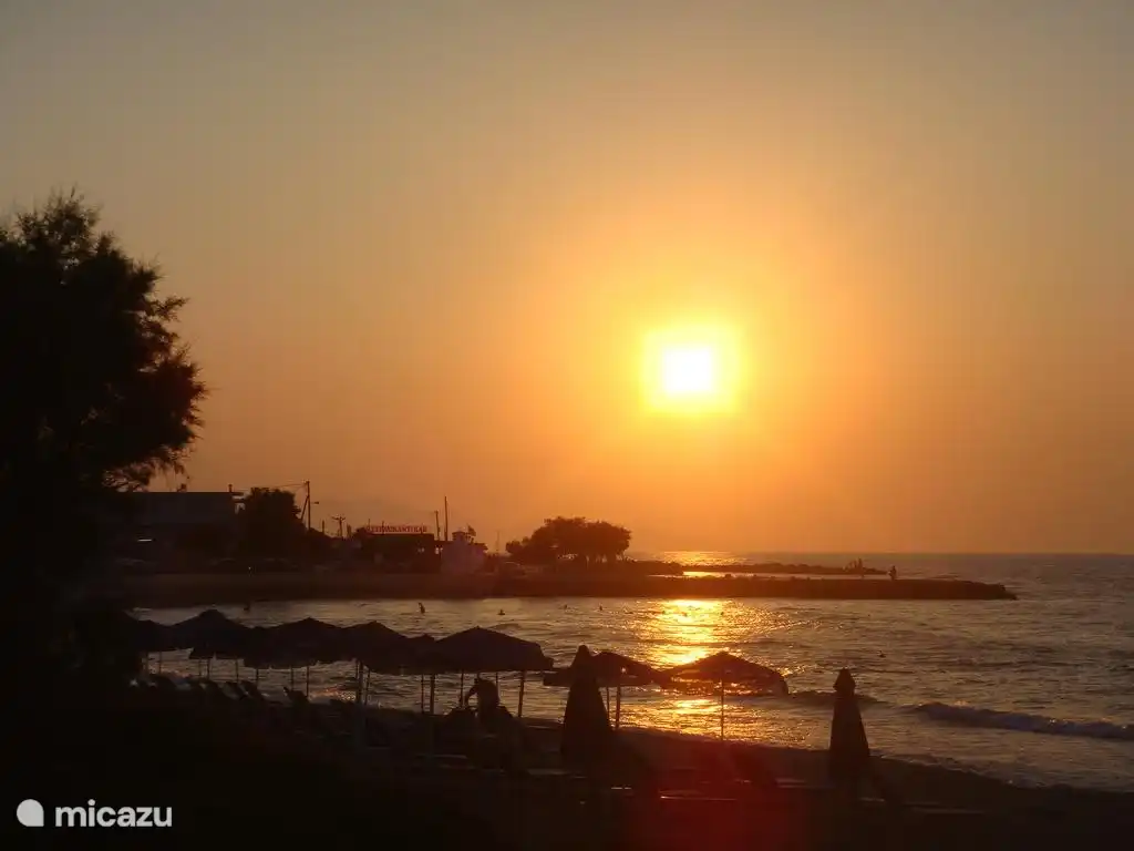 Romantische Spaziergänge am Strand