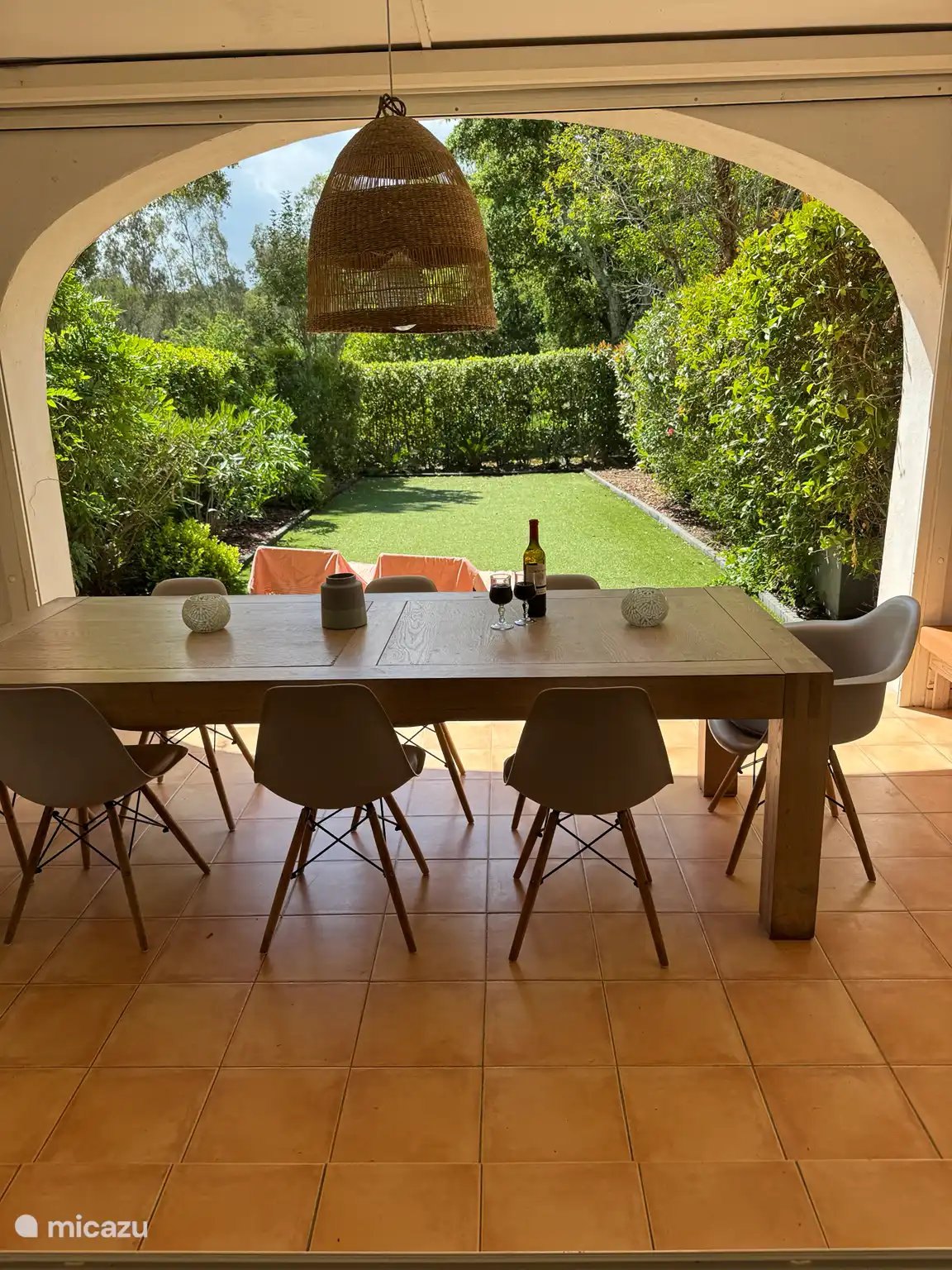 ?? Enjoy under the veranda overlooking the sunny garden – the perfect place for long evenings and BBQ