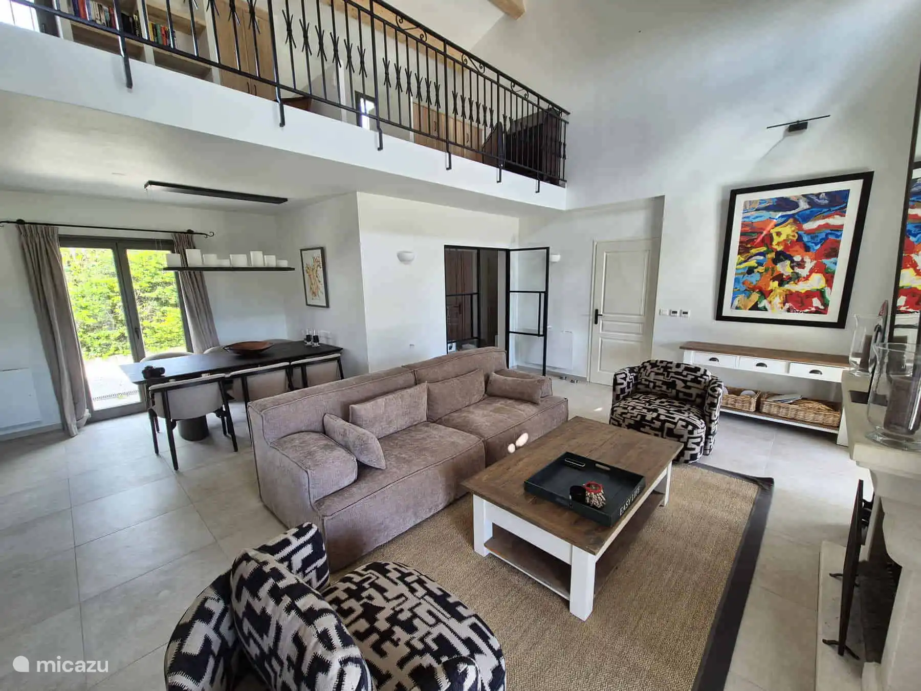 Villa Valbonne woonkamer