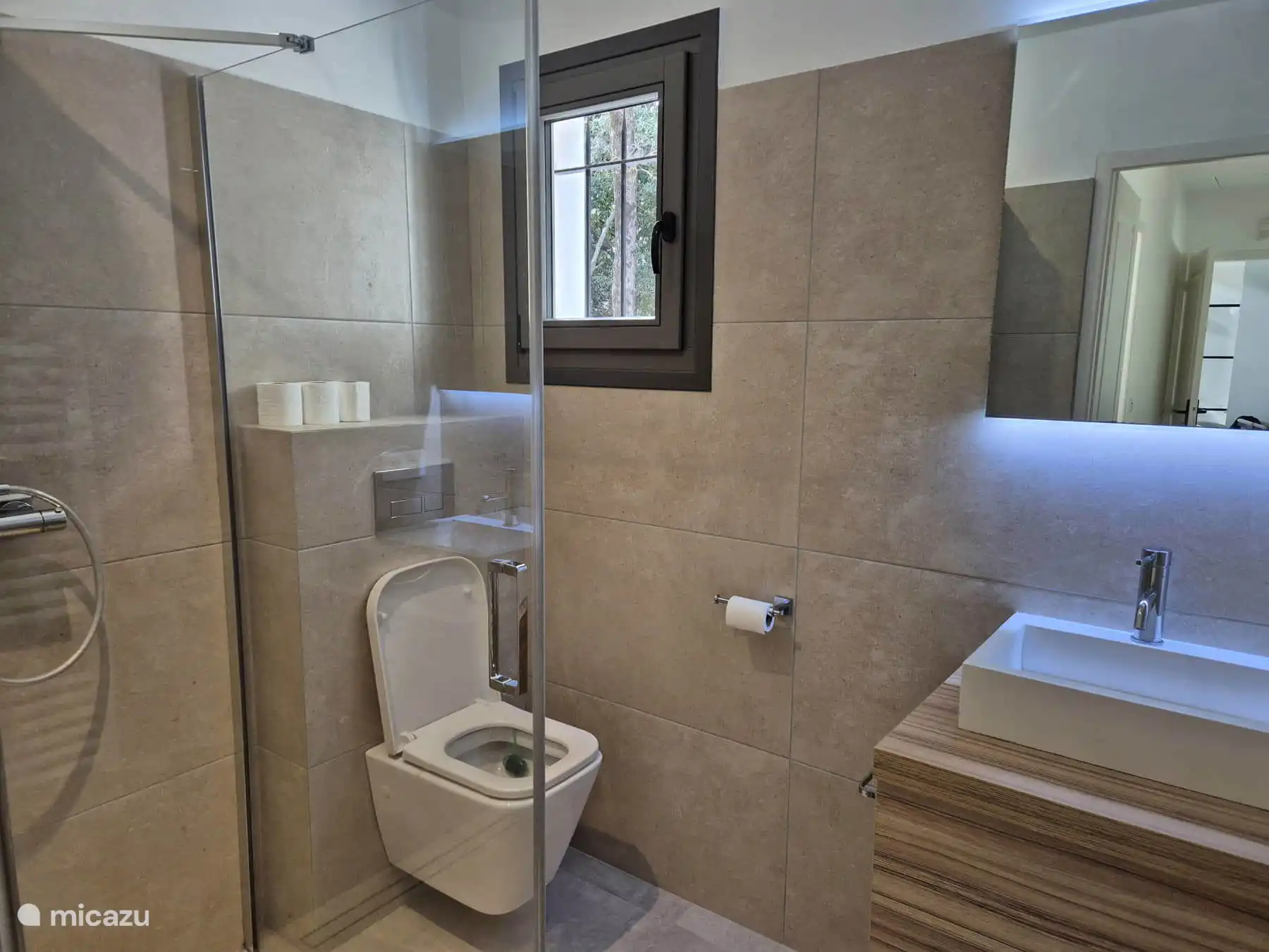 Villa Valbonne Badkamer