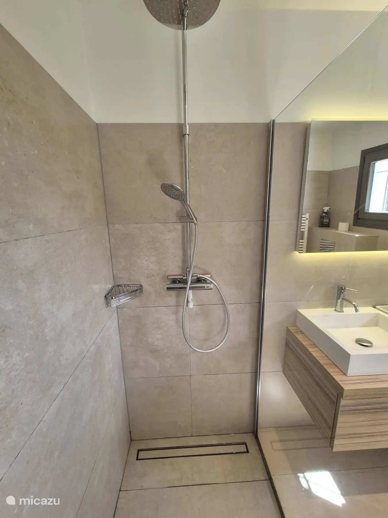 Villa Valbonne Badkamer