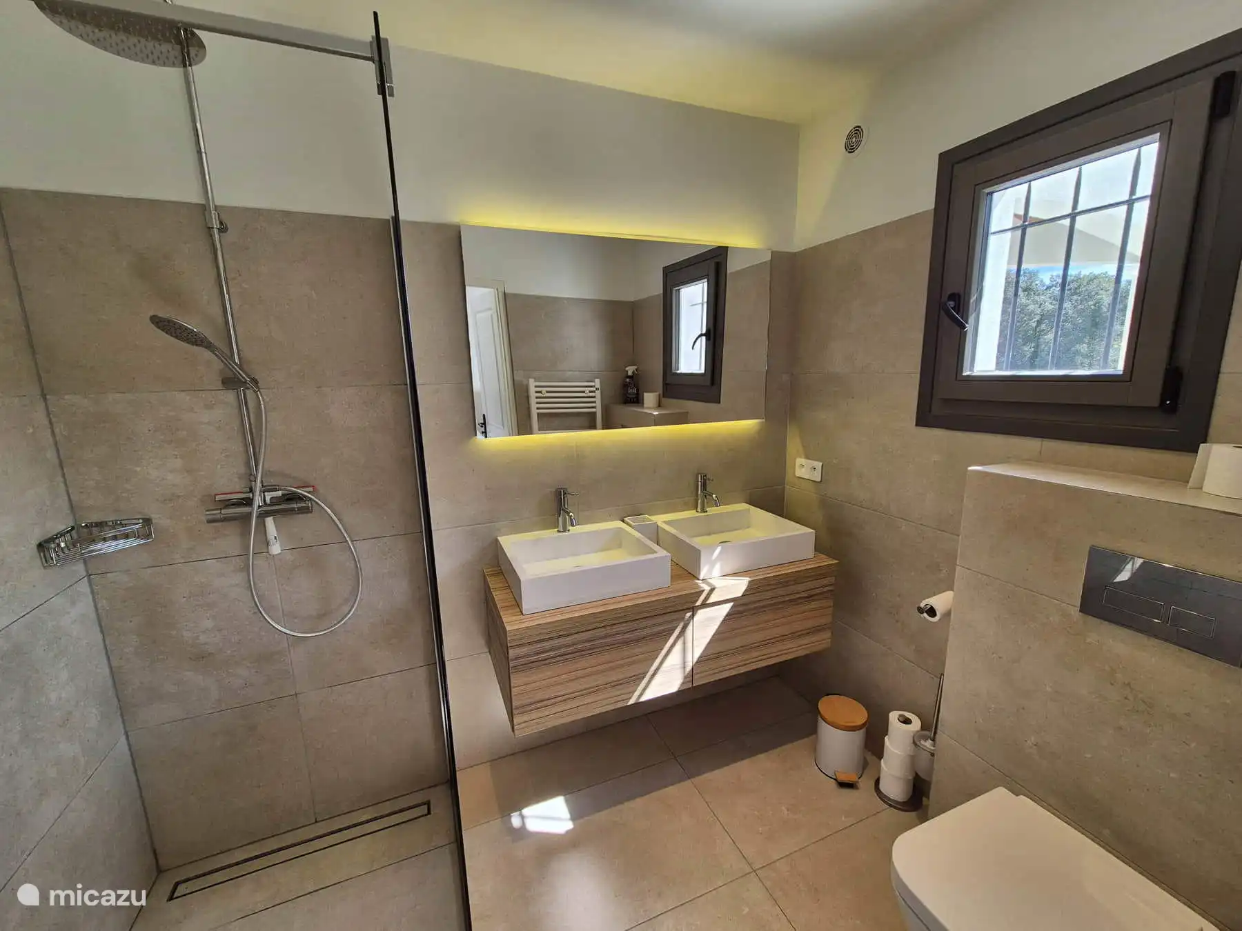 Villa Valbonne Badkamer