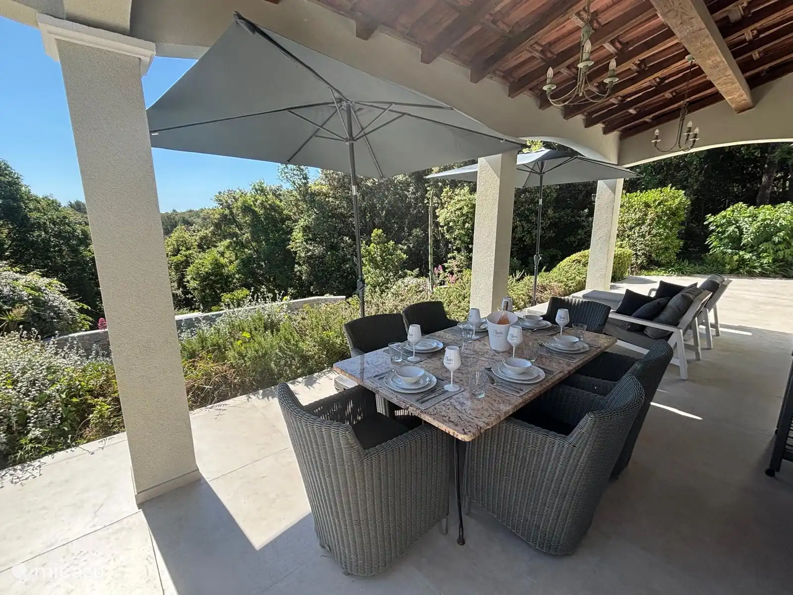 Villa Valbonne verranda