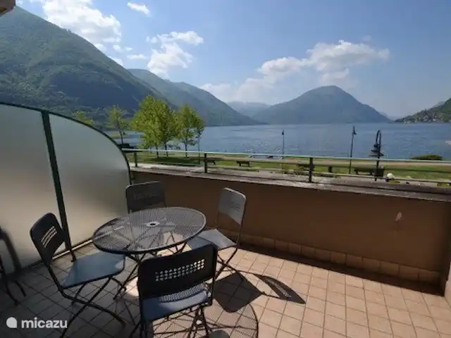 Appartement vue lac P12.1 | Italie, Lacs italiens , Porlezza - appartement Grand balcon avec une belle vue sur le lac de Lugano.
