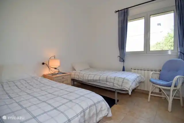 Spacious bedroom on 1st floor