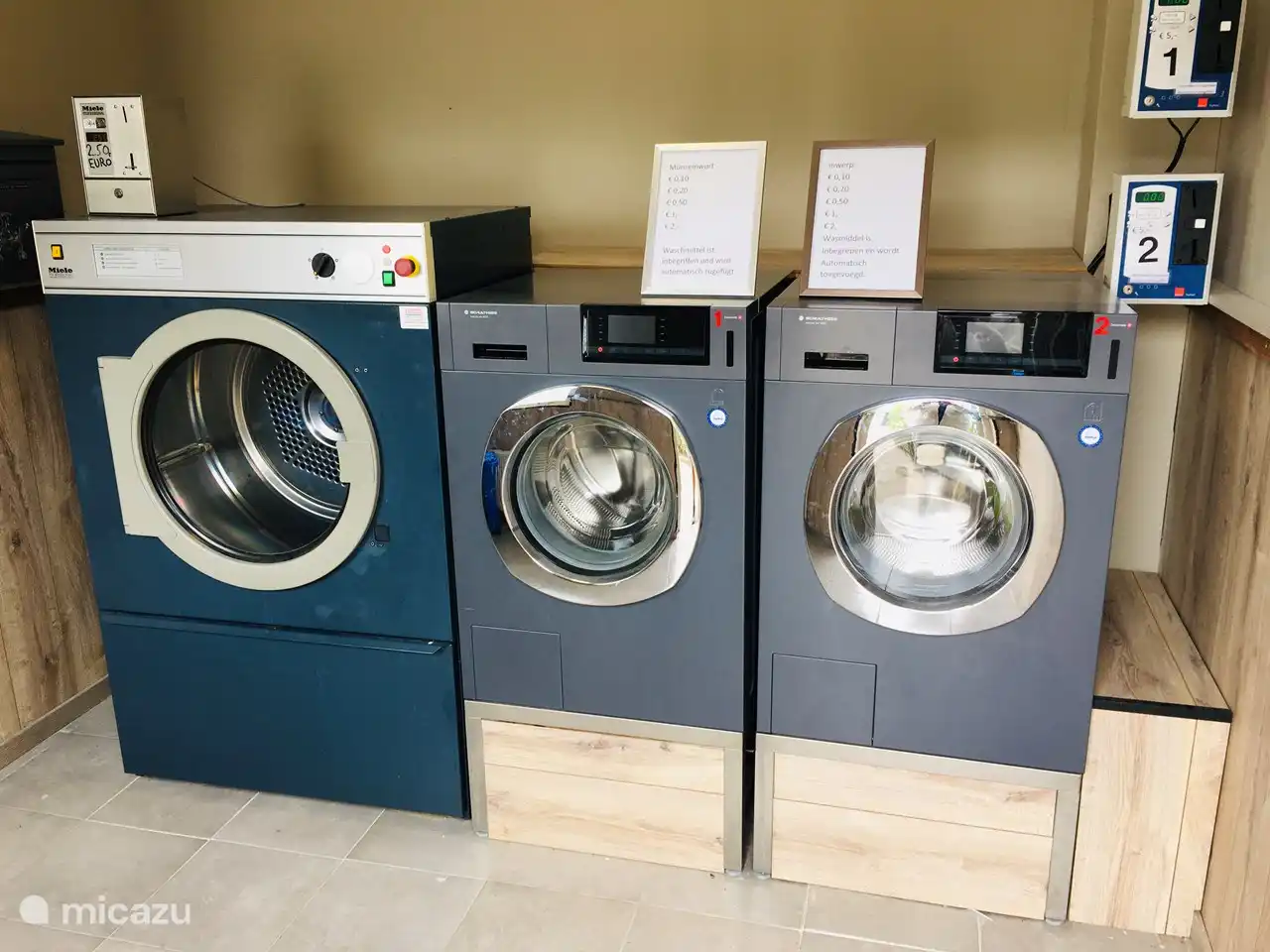 Buanderie avec machines à laver et sèche-linge (moyennant un petit supplément)