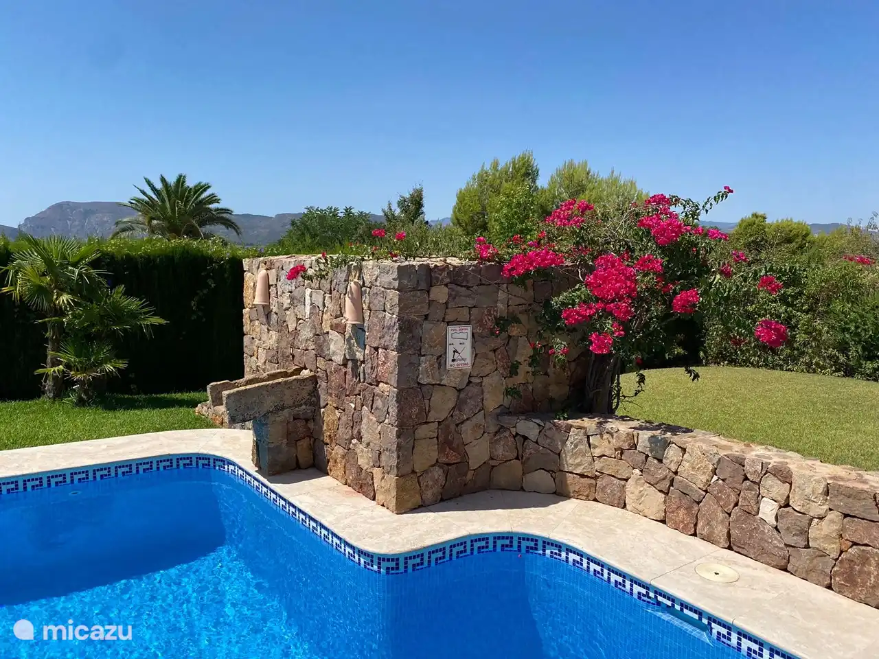 The deepest part of the pool is approximately 2 meters, so diving is NOT allowed.