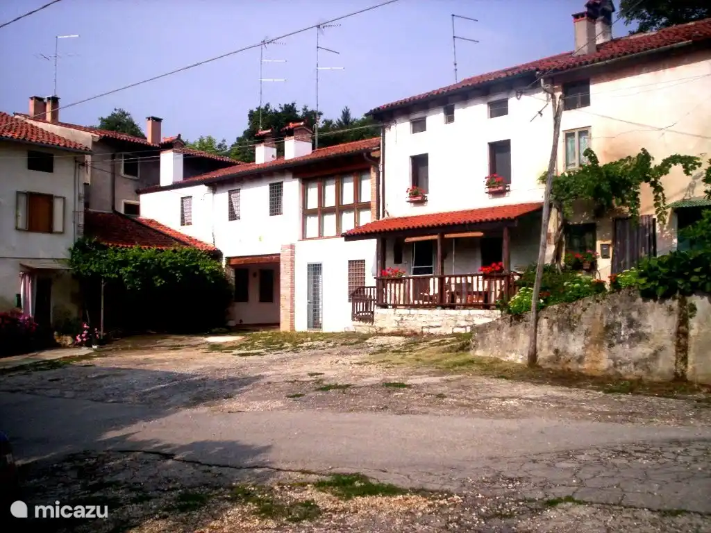 Casa Perarolo in Italien, Venetien, Arcugnano - Reihenhaus