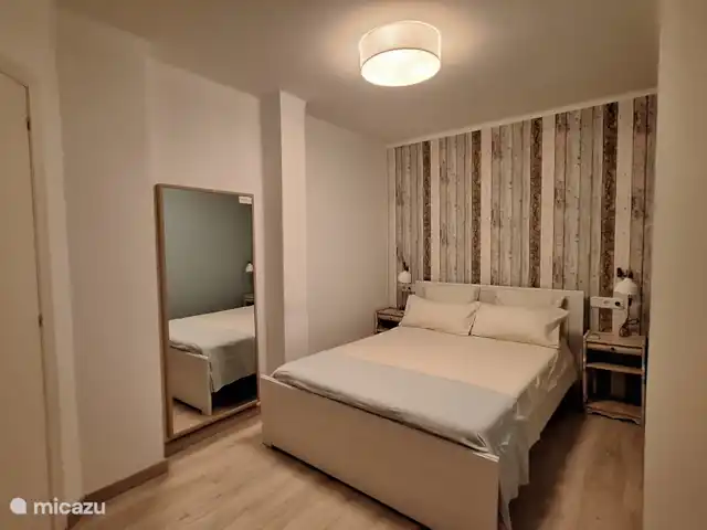 Porto de Cambrils | Espagne, Costa Dorada, Cambrils - appartement Chambre 2 avec 1 lit 1.40x2.00m, climatisation et grande armoire encastrée