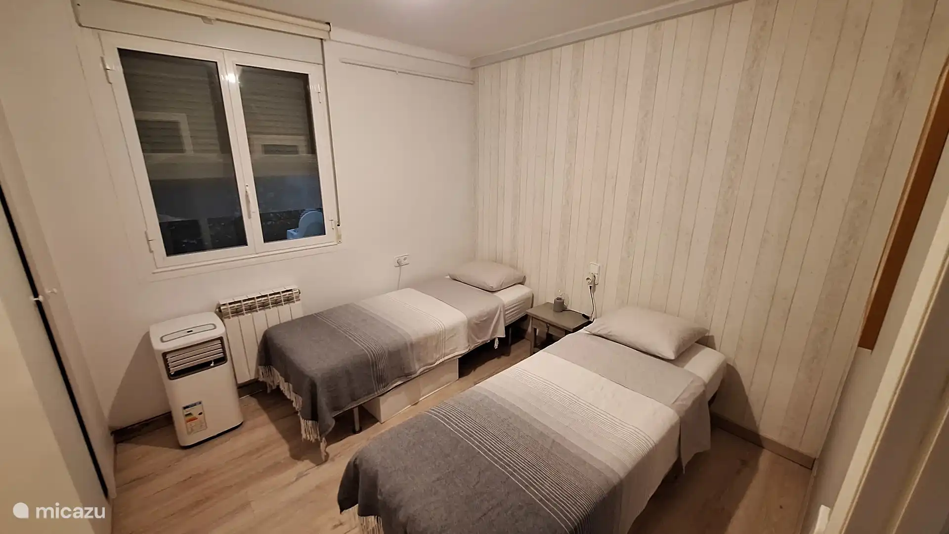 Slaapkamer 3 met 2 bedden van 0.80x2.00m