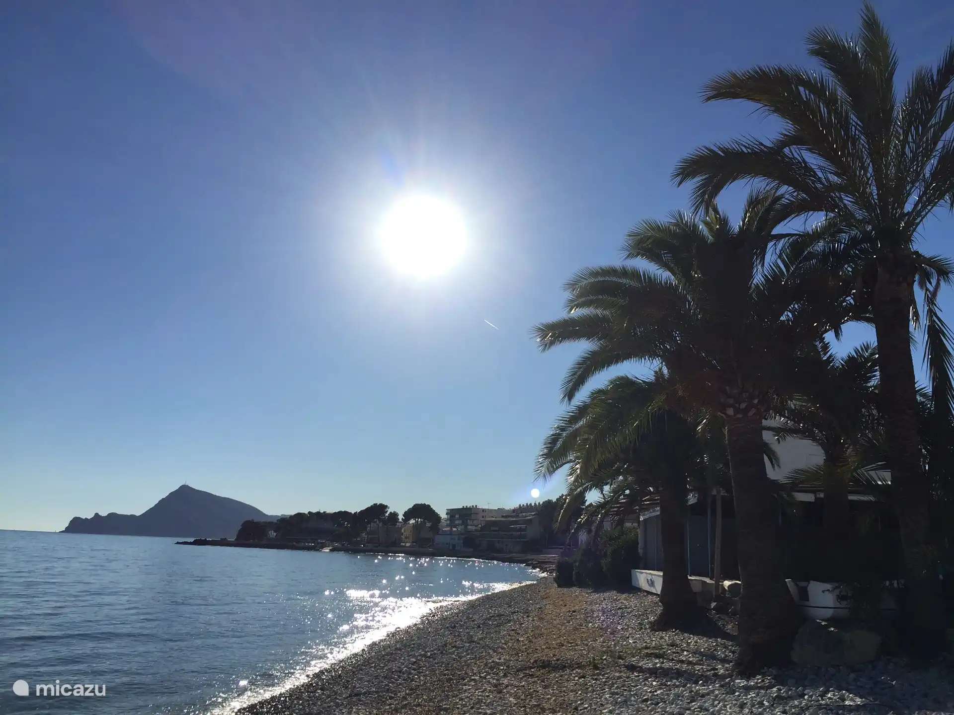 Der Strand ist 30 Minuten mit dem Auto entfernt.