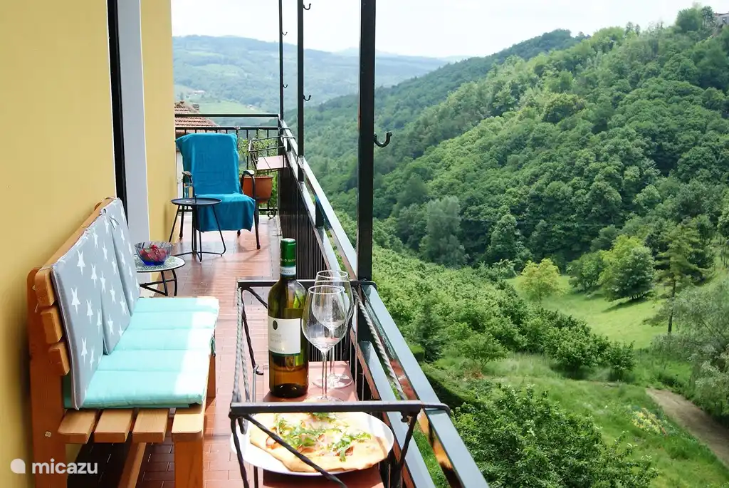 Balcón en la parte de atrás