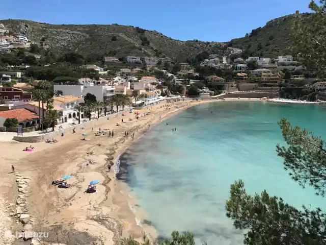 Casa Las Palmeras avec vue sur la mer | Espagne, Costa Blanca, Moraira - villa Agréable plage d'El Portret, idéale pour les enfants grâce à sa pente progressive vers la mer