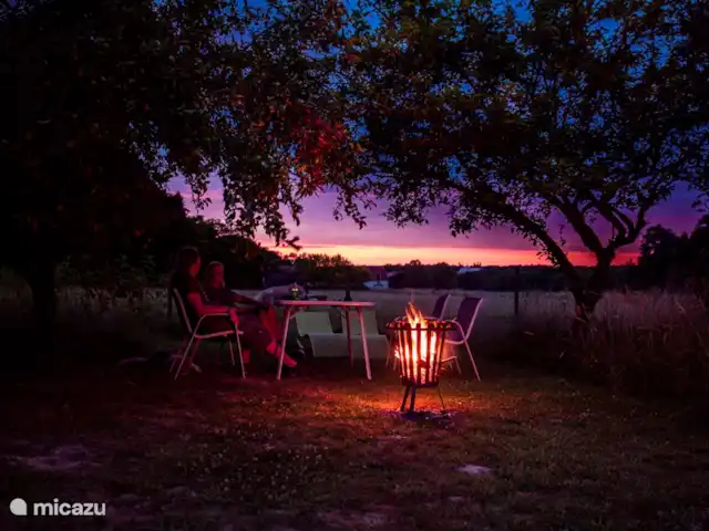 Les Giraudors | France, Loire, Saint-Firmin-sur-Loire - maison de vacances Dehors après une belle journée.