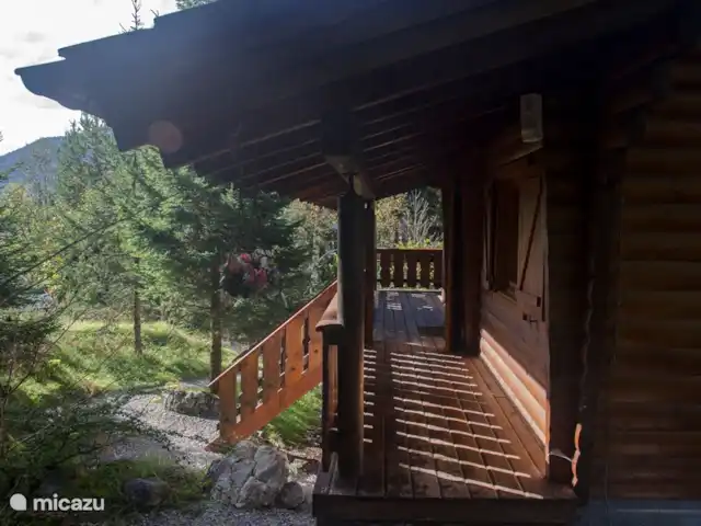 Q alm dernier étage | Autriche, Tyrol, Maurach - chalet Vue latérale avec balcon