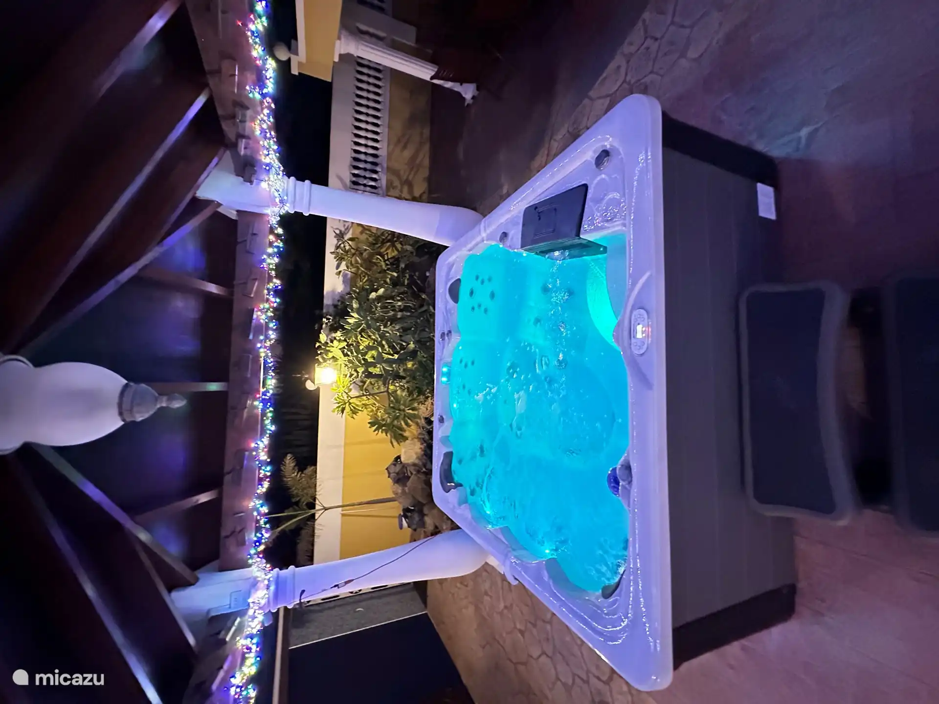 Genießen Sie den Abend in unserem schönen Whirlpool 