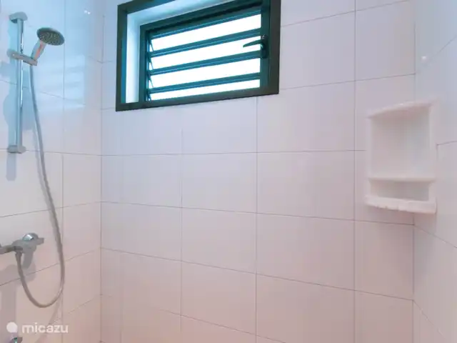 Location de Vacances Suriname, Paramaribo, Paramaribo, appartement - Icare IV Douche à l'italienne avec carrelage antidérapant