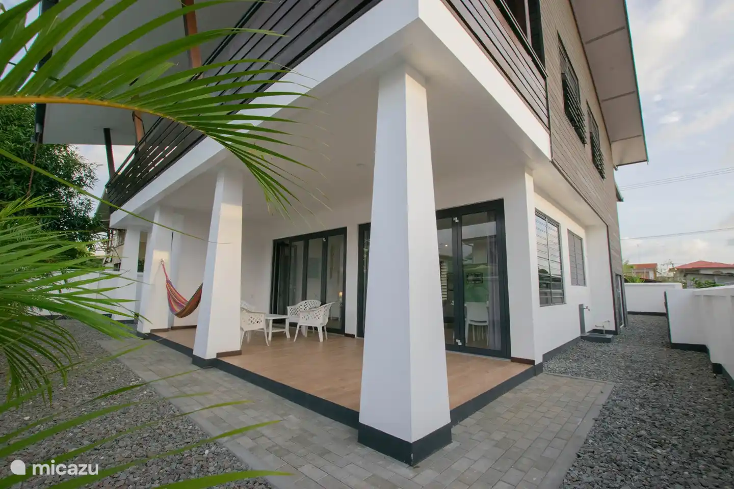 die Ecke des Hinterhauses.