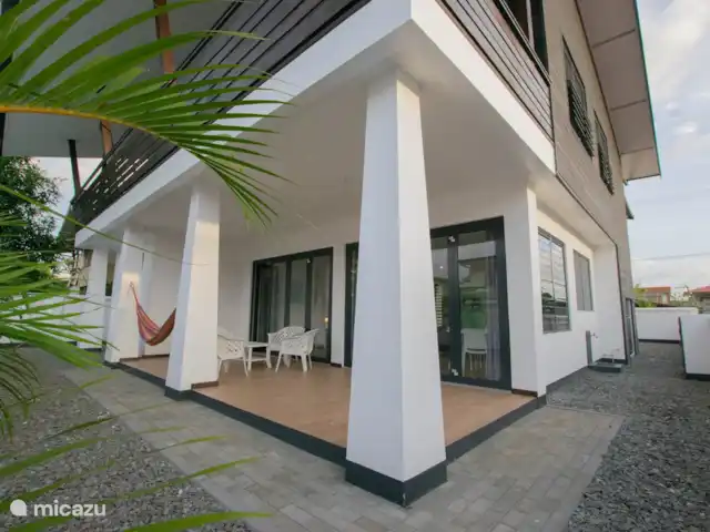 Location de Vacances Suriname, Paramaribo, Paramaribo, appartement - Icare IV le coin de la maison arrière.