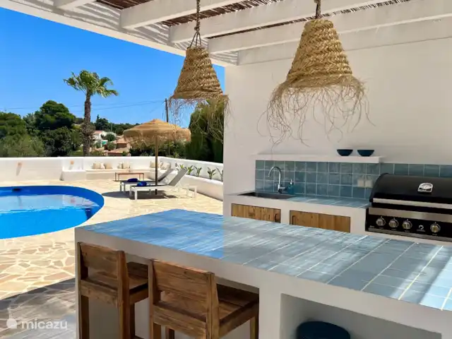 Casa Soñar La Fustera Benissa en España, Costa Blanca, Benissa - villa Cocina exterior con barbacoa de gas