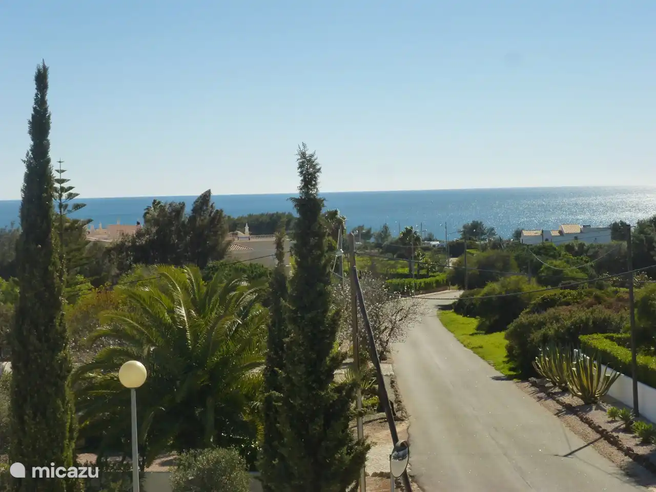 Route de la plage à Praia da Marinha