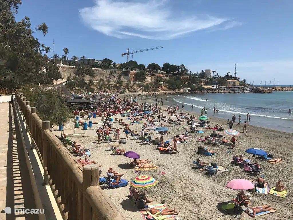 Veel pitoreske baaitjes en strandjes in de omgeving