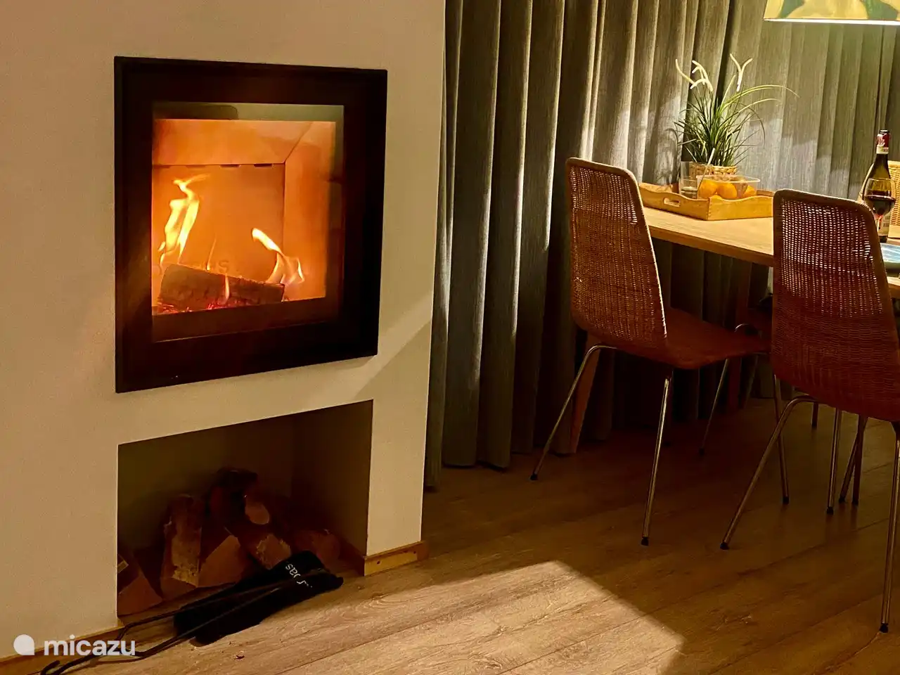 Foyer au bois encastré